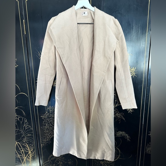 Cream trench coat - Picture 1 of 2